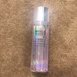 It cosmetics miracle water